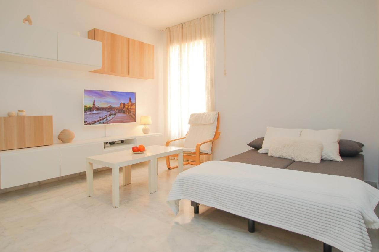 Modern Apt - Luxe Queen Bed - Walk To Isla Magica 塞维利亚 外观 照片