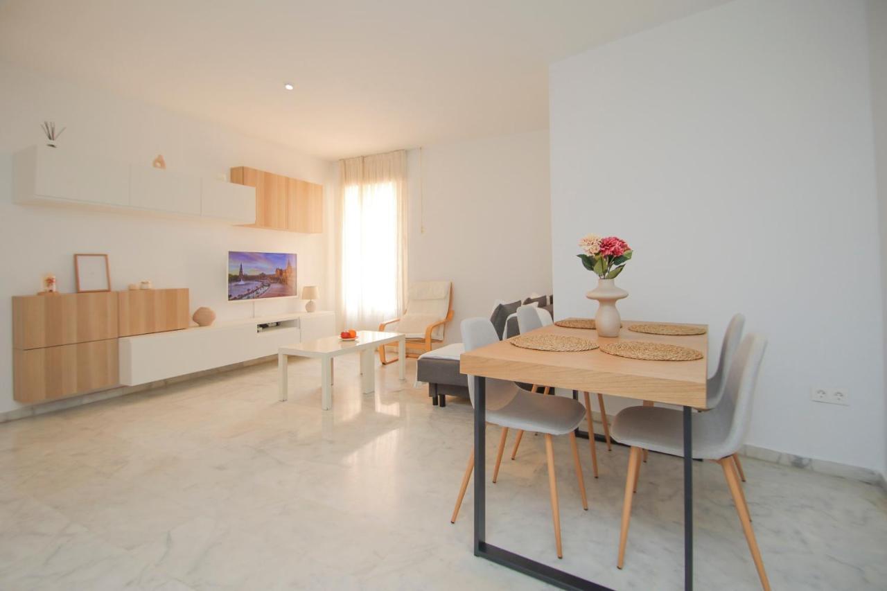 Modern Apt - Luxe Queen Bed - Walk To Isla Magica 塞维利亚 外观 照片